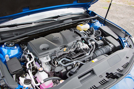 Editorial 2018 toyota camry se hybrid 12 ew