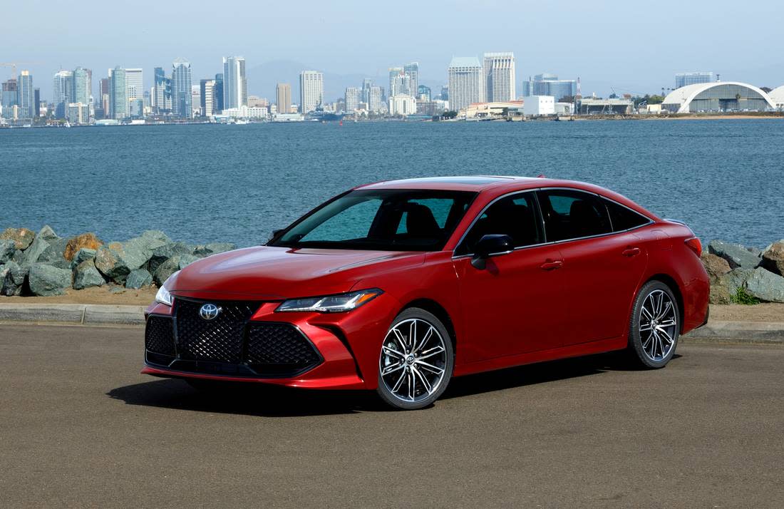 3HLxFKwVGD525KNk4Wmj1i-d3f243945d38fa4a69c3837751c6a584-toyota-avalon-front-1100