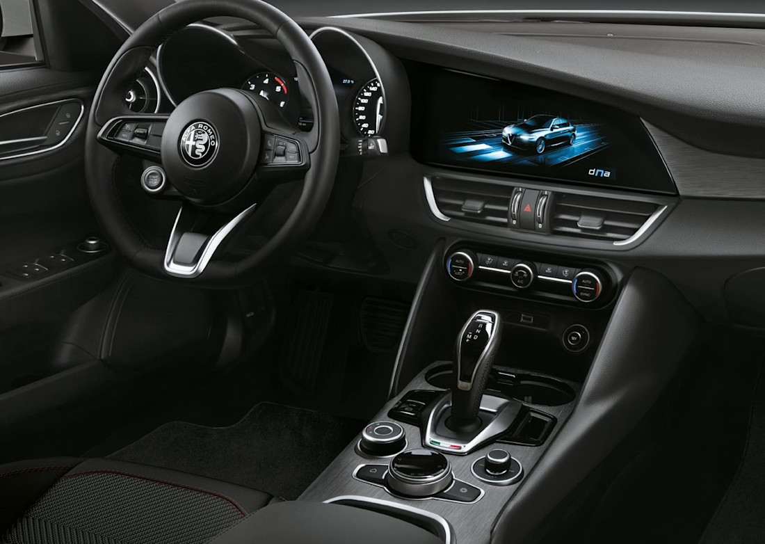 Alfa_Romeo-Giulia-2020-1280-09.jpg