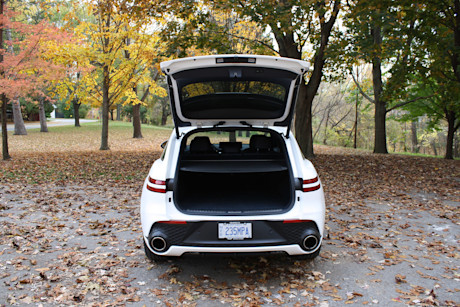Genesis GV70 3.5T Sport Plus 2025 : essai routier Image