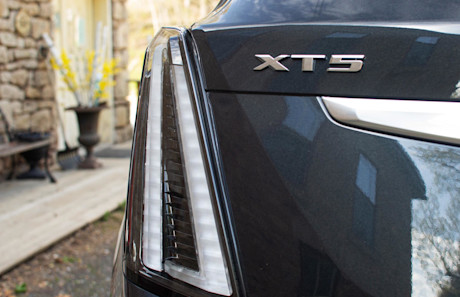 Editorial 2021 cadillac xt5 sport awd 13 sm