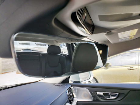 Editorial 2019 volvo v60 inscription 26 sw