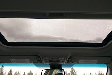 Editorial 2016 toyota camry hybrid jb 10