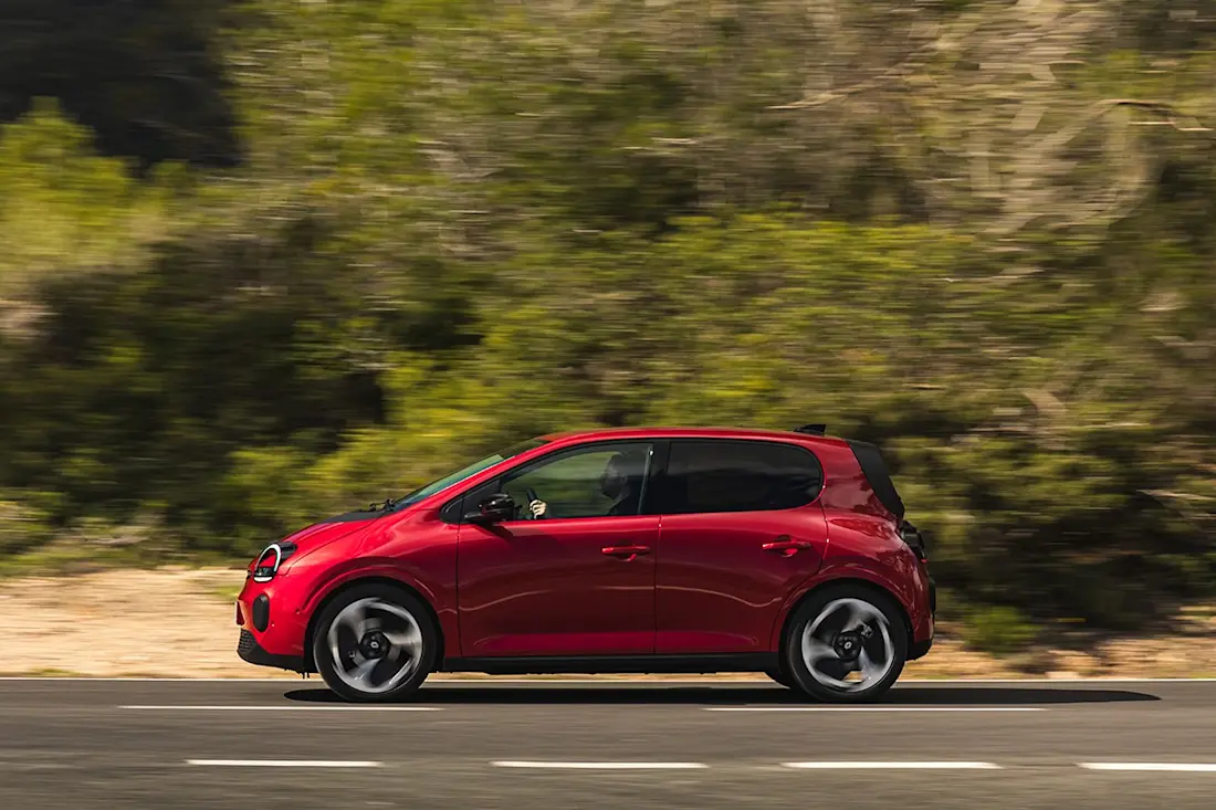 BEBE20260326 Renault Twingo E-Tech 06