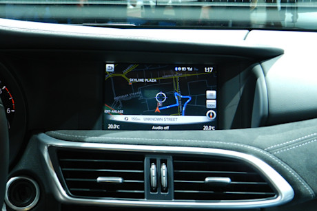 Editorial infiniti q30 20
