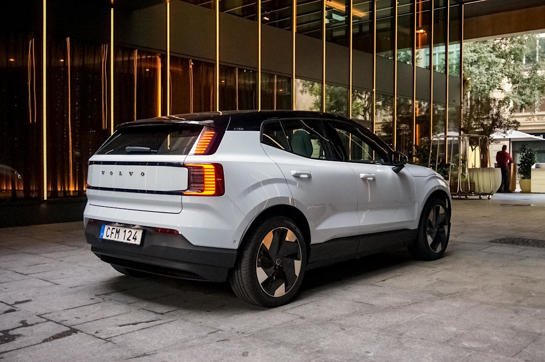 Editorial 2025 volvo ex30 fd 231106 09 jl
