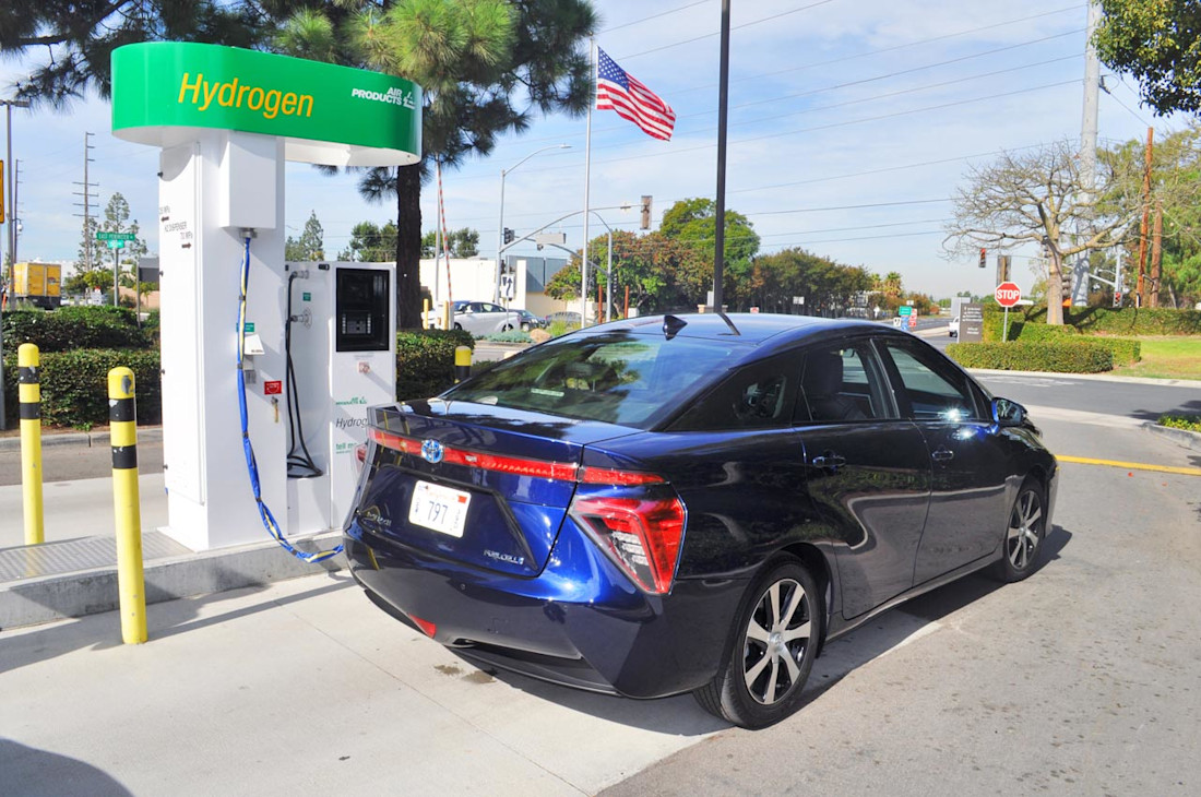 Toyota Puts Money on a Hydrogen Future