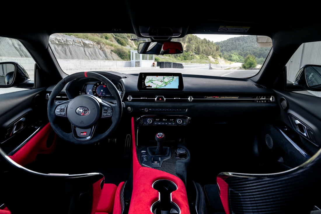 toyota-gr-supra-2025 (6).jpg