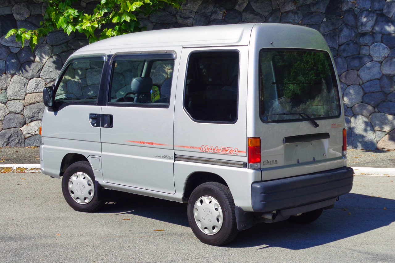 Find of the Week: 1995 Subaru Sambar Micro-van - AutoTrader.ca