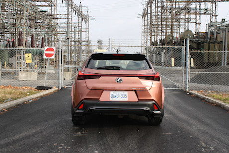 Lexus UX 300h 2025 : essai routier Image