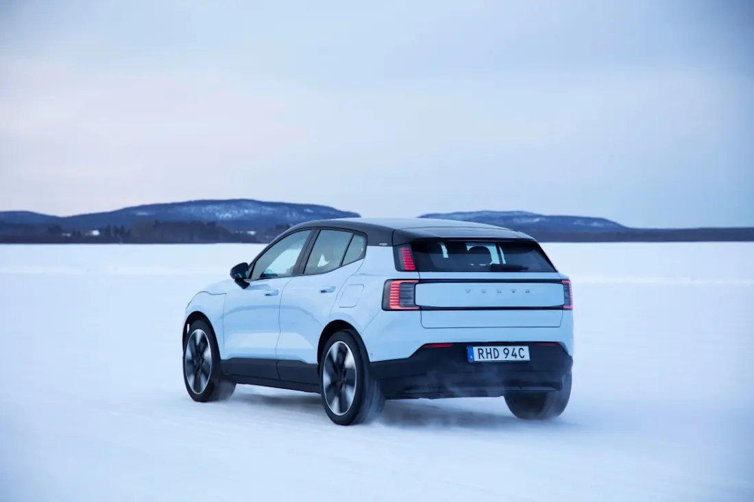 326715_Volvo_EX30_Cloud_Blue.jpg 326715_Volvo_EX30_Cloud_Blue.jpg