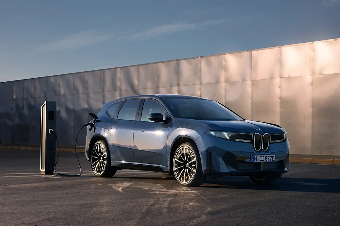 BEBE20250911 BMW iX3 01