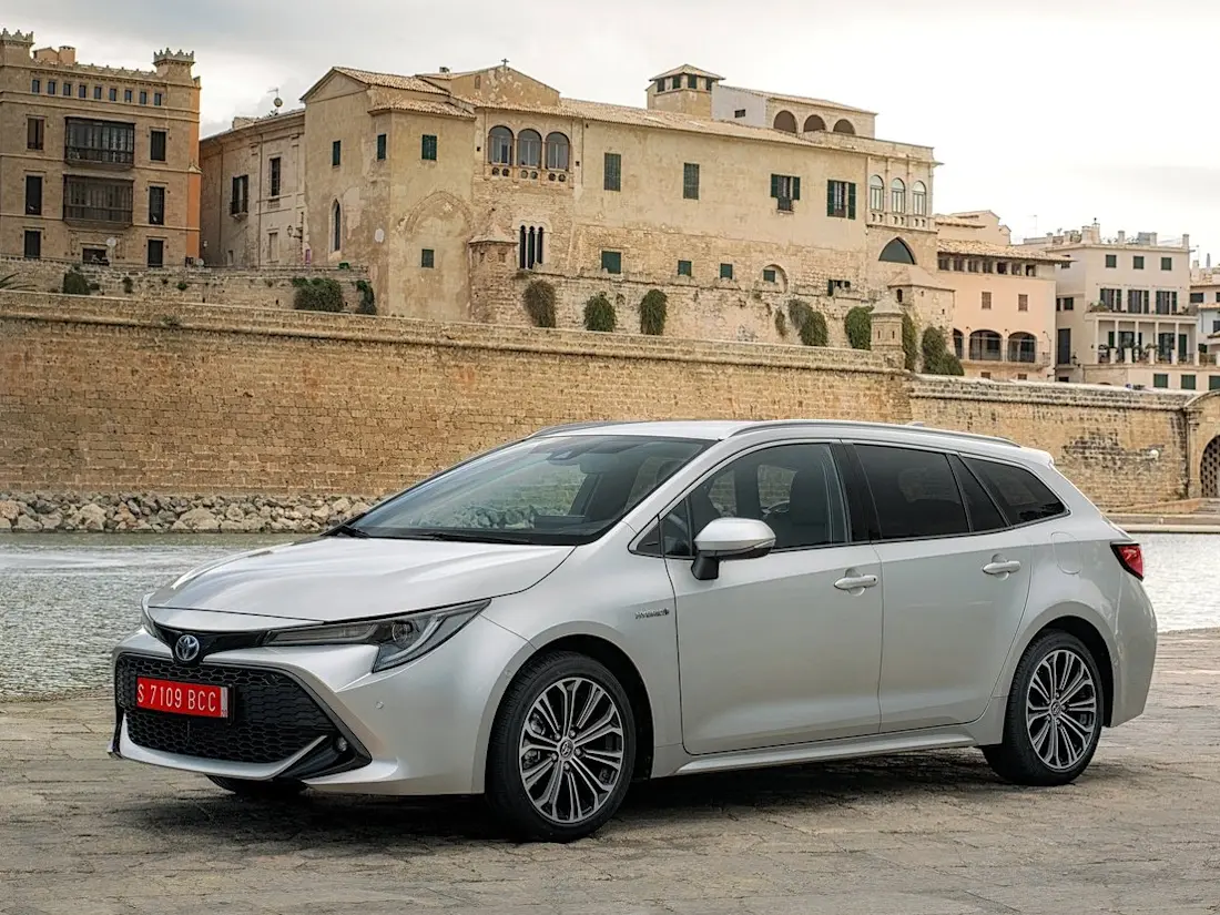Toyota-Corolla Touring Sports-2019-1280-ebc097754e8800b609a02d71b049a31a4f