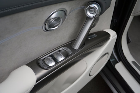 Editorial 2024 genesis gv60 performance awd td 231128 26 di