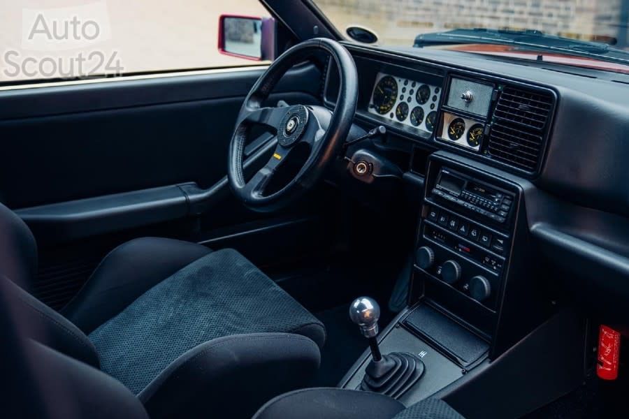 Lancia-Delta-Integrale-8.jpg