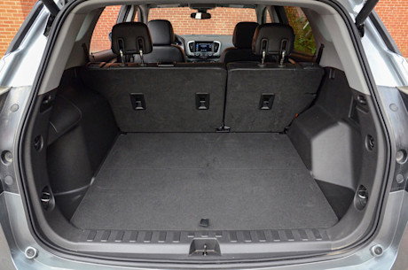 GMC Terrain SLT 2020 : essai routier Body Image