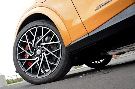 Ford Mustang Mach-E GT Édition Performance 2021 : essai routier Body Image