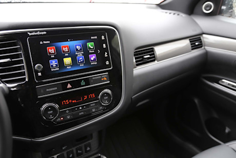 Editorial 2019 mitsubishi outlander phev gt 4wd 16 ts