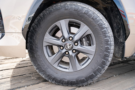 2025 Lexus LX 700h Overtrail+ Review Image