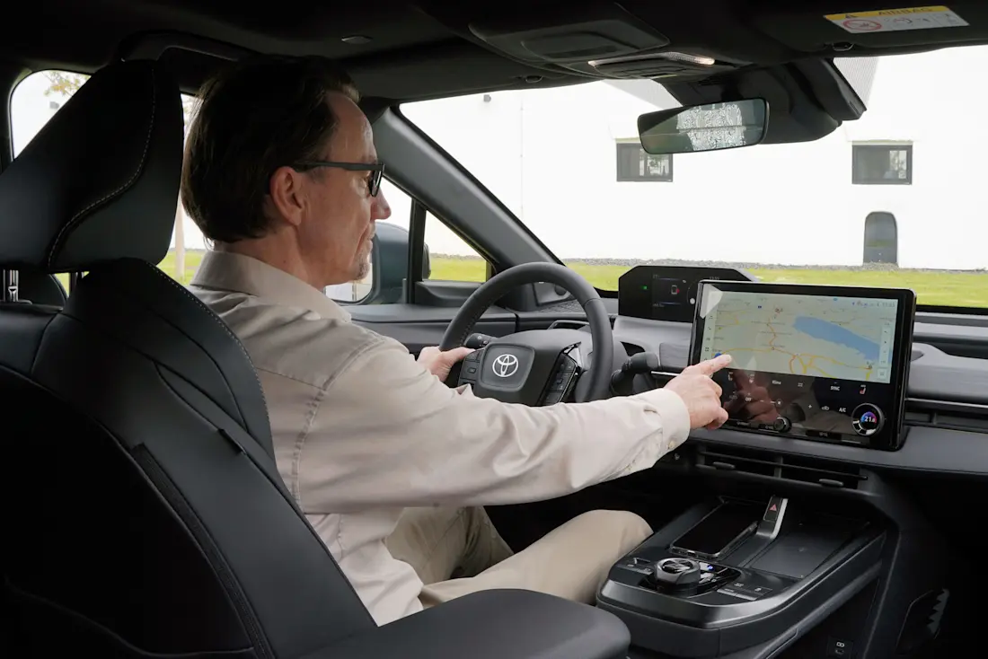 Toyota C-HR+ (2026)-ah-Cockpit