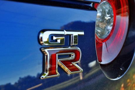 Editorial 2017 nissan gt r 12 mb