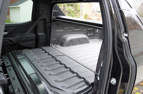 Chevrolet Silverado EV RST 2024 : essai routier Image