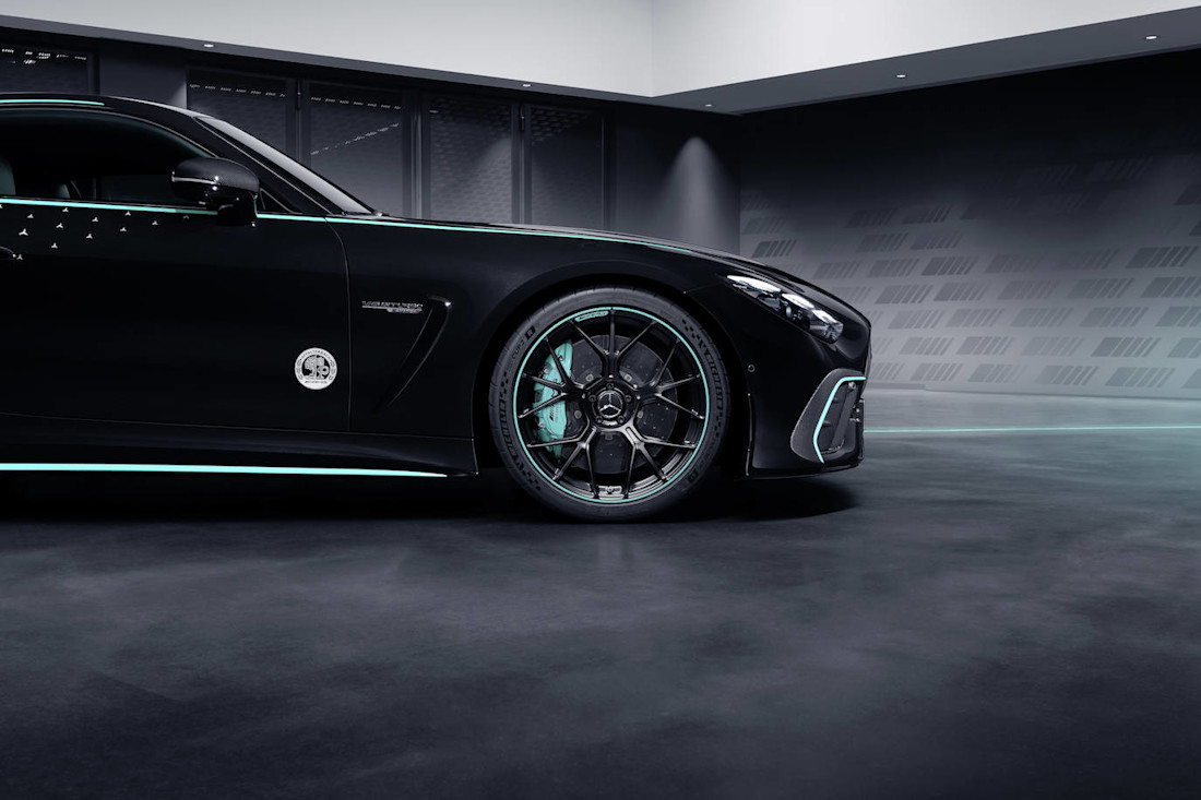Mercedes-AMG GT 63 PRO 4MATIC+ Motorsport Collectors Edition (5).jpg
