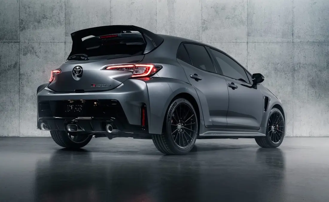 Toyota GR Corolla (2022) statisch, achteraanzicht