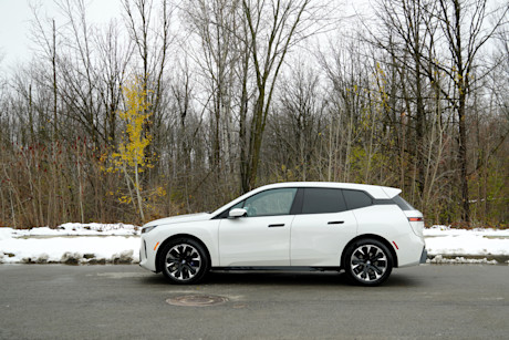 BMW iX xDrive60 2026 : essai routier Image