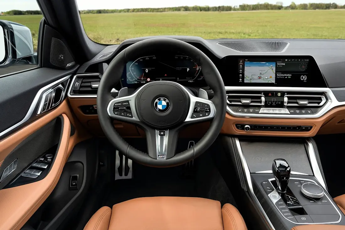 BMW-4erGC-Cockpit