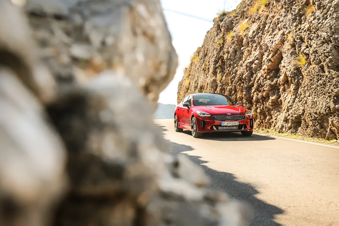 Kia Stinger 111