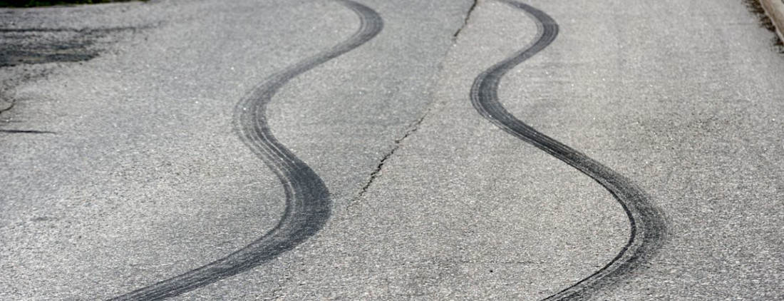 De remafstand van een auto berekenen met een vuistregel