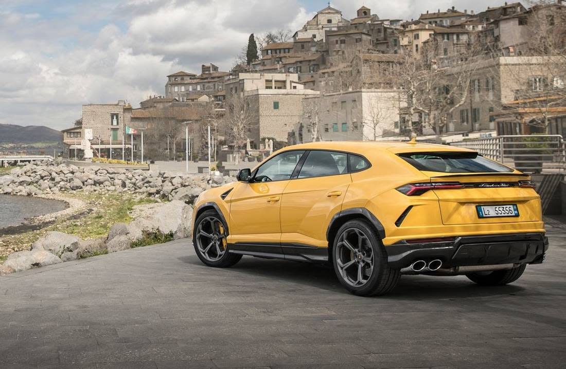 2cDDQvnjoF2eGid9fJc0kA-98801236bc5d25a91a18e466569dd3f5-Lamborghini-Urus-2019-1280-97-1100