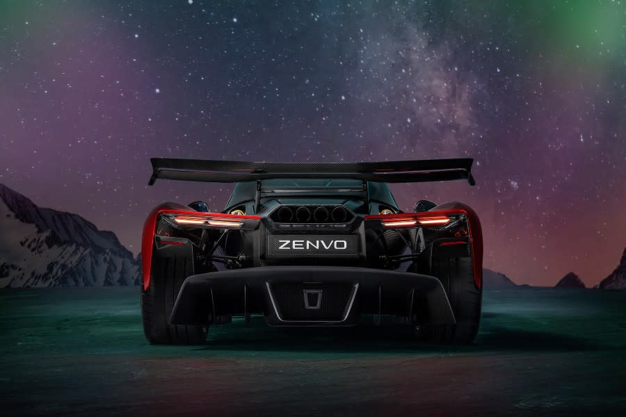 01_Aurora_Agil_Rear_Low_Landscape_Web.jpg