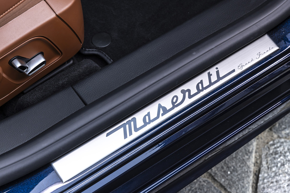 snik-je-kijkt-naar-de-laatste-maserati-met-v8-motor-2024-05.jpg
