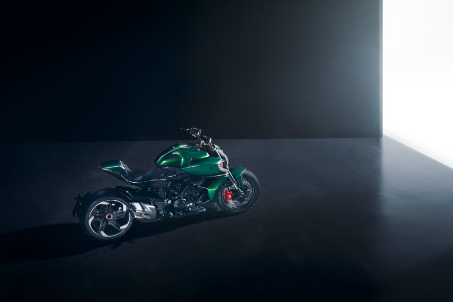 Ducati Diavel for Bentley - 4.jpg