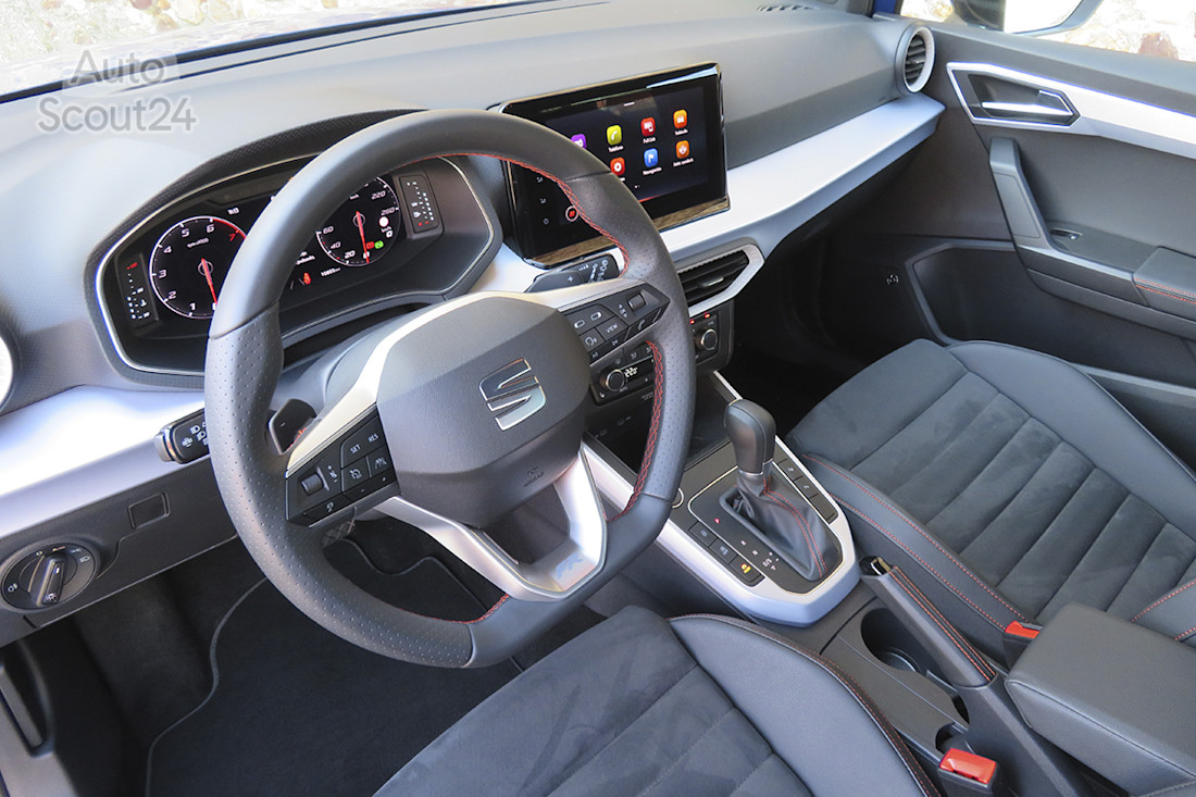 17_seat_arona_TSI_150_FR.JPG