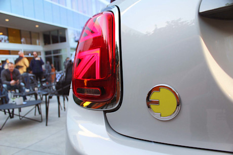 Editorial 2020 mini cooper 3 door se 09 pb