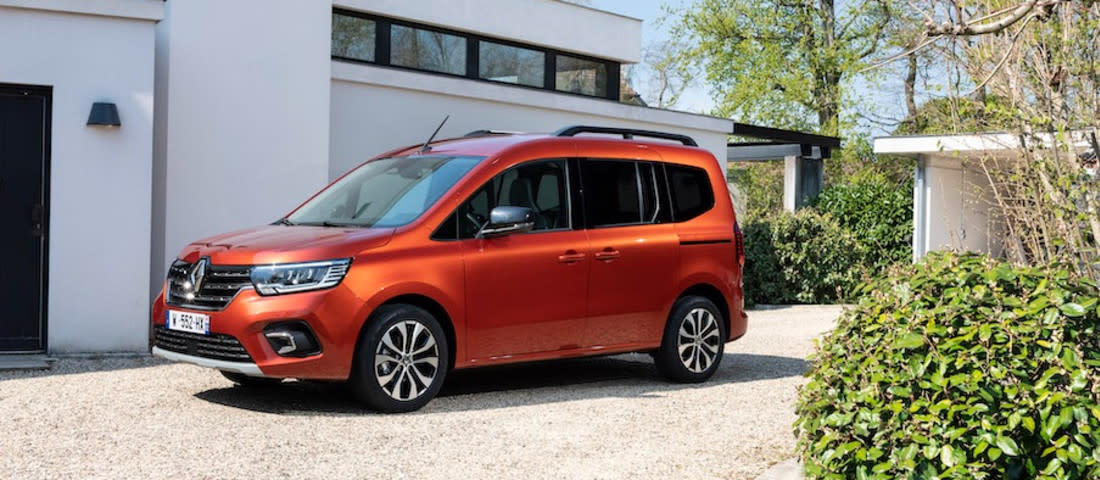 AS24-renault_02-1100
