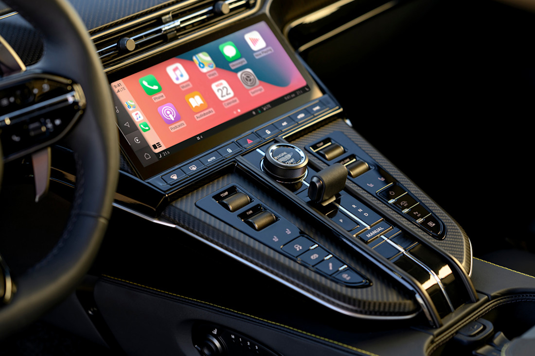 Aston-Martin-Vantage-2024 (9).jpg