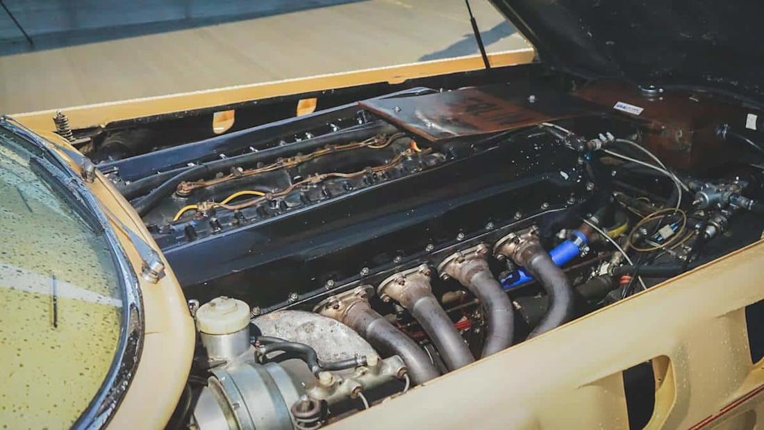 la-bestia-coche-motor-avion-v12-rolls-royce (4).jpg