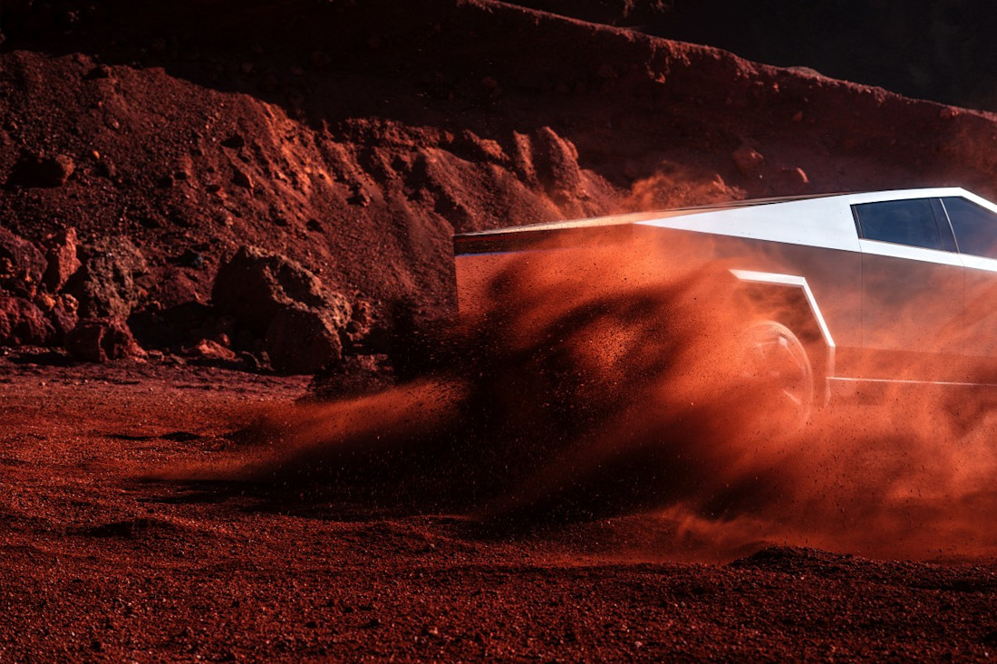 Este es el coche con el parabrisas más grande del mundo