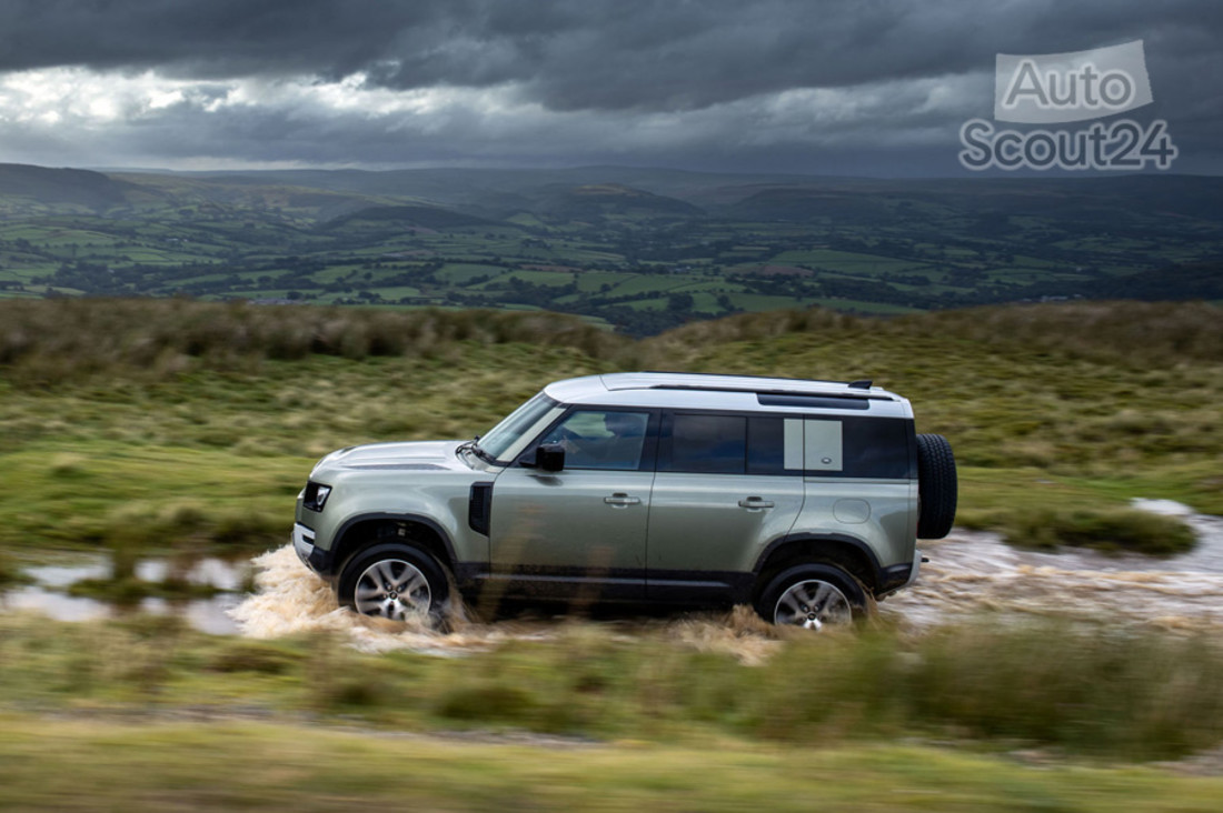 2021-Land-Rover-Defender-68.jpg