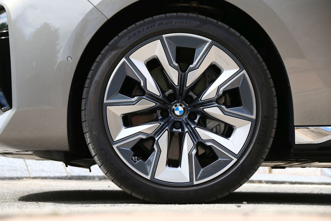 prueba-bmw-i7-42.jpg