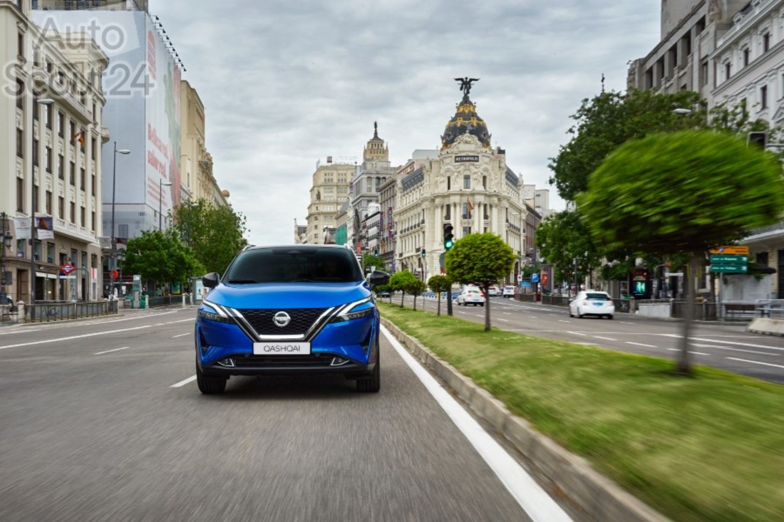 Nissan_QQ_Spain_Delivery_Low_020 (1).jpg