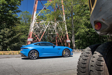 Editorial 2018 jaguar f type svr coupe 05 bm