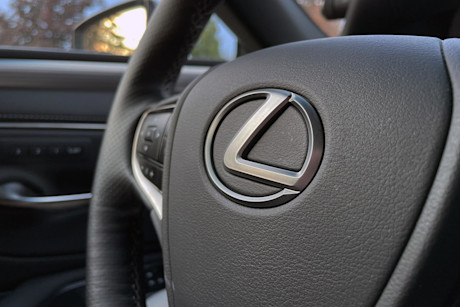Editorial 2021 lexus es 250 awd 25 ct