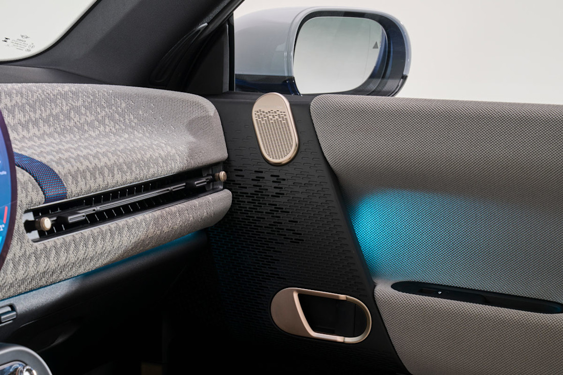interior-mini-cooper-electrico-2024 (2).jpg