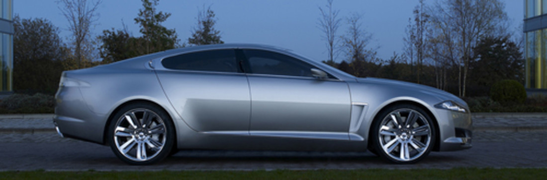 Reportage: Jaguar C-XF – Le concept C-XF