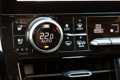 Editorial 2023 toyota highlander hybrid limited td 230721 33 jm